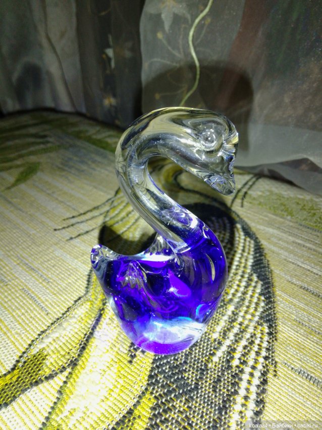 Статуэтка , фигурка ЛЕБЕДИ трио Цветное стекло (фото 8)