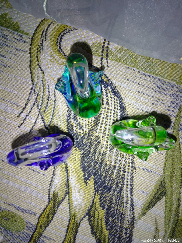 Статуэтка , фигурка ЛЕБЕДИ трио Цветное стекло (фото 6)