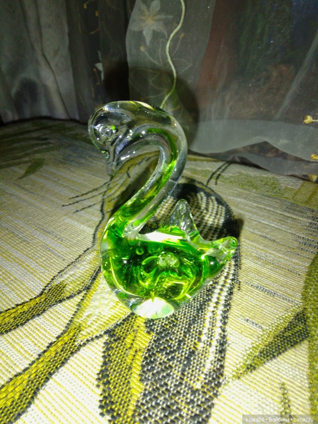 Статуэтка , фигурка ЛЕБЕДИ трио Цветное стекло (фото 10)