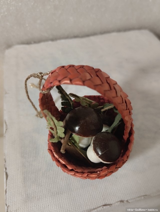 Ёлочная игрушка Грибы в корзинке (фото 2)