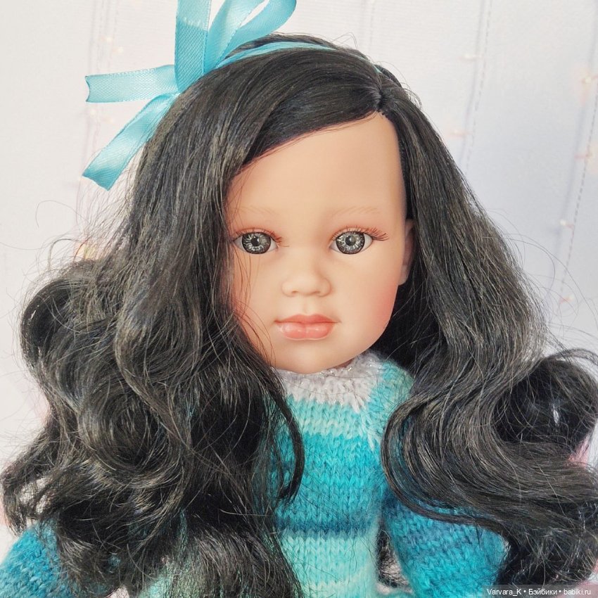 Кукла Llorens, артикуляционная, брюнетка Дея , 42 см