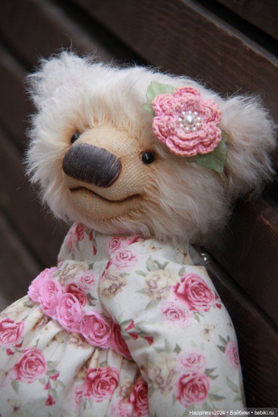 Мишутка в цветочном платье