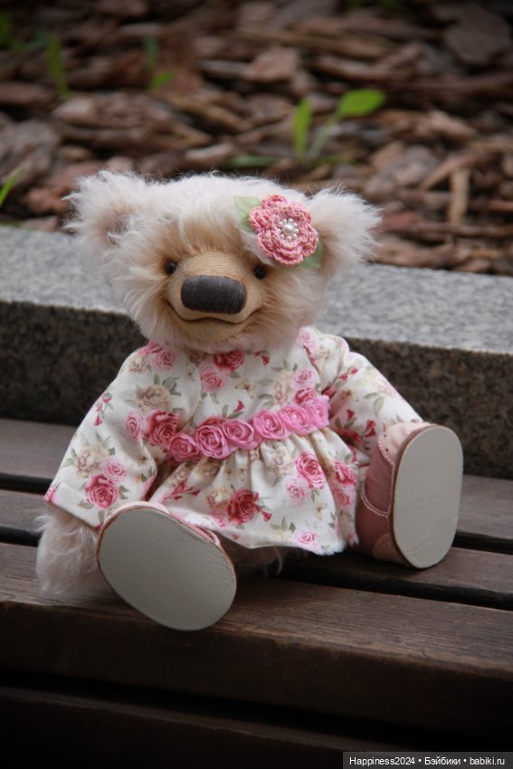 Мишутка в цветочном платье