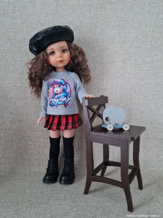 Комплект одежды для куклы Paola Reina