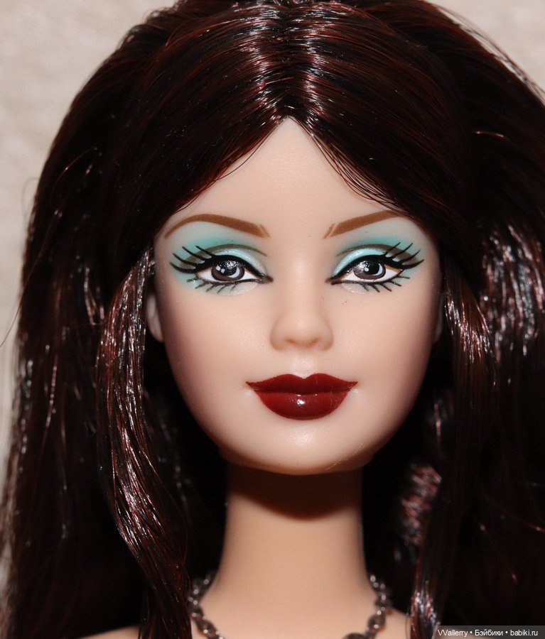 Birthstone Barbie May Emerald нюд (фото 4)