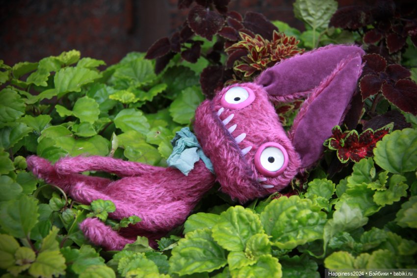 Фиолетовый заяц монстрик — Авторские игрушки (фото 4)