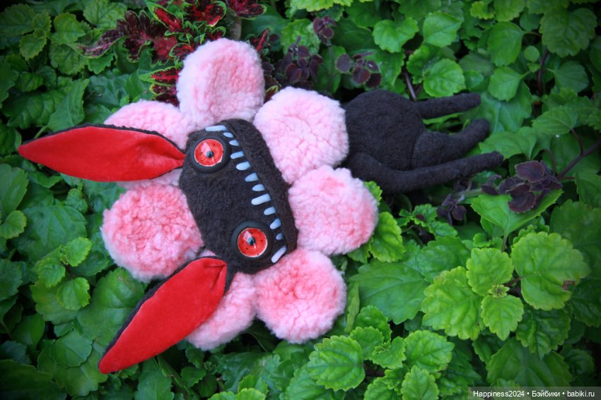 Монстрик Ромашка с заячьими ушами (фото 4)