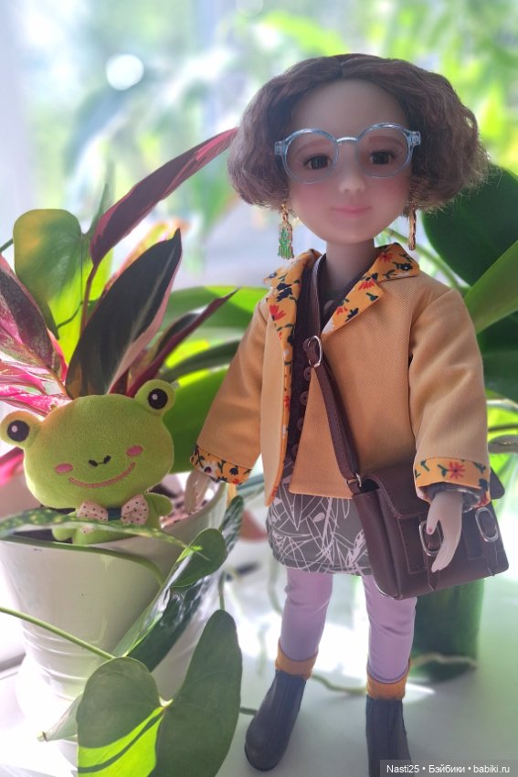 Ава Руби ред (Ruby Red) — Игровые куклы (фото 2)