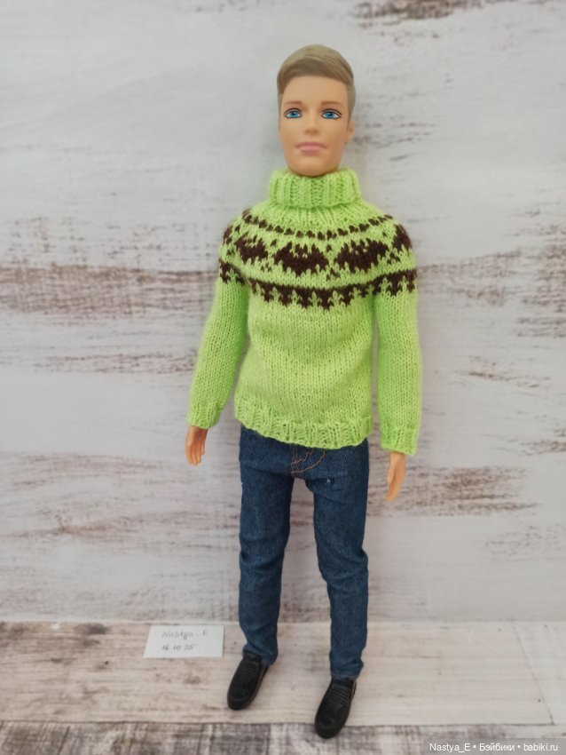 Вязаный свитер для кукол формата 1:6 (Кен)