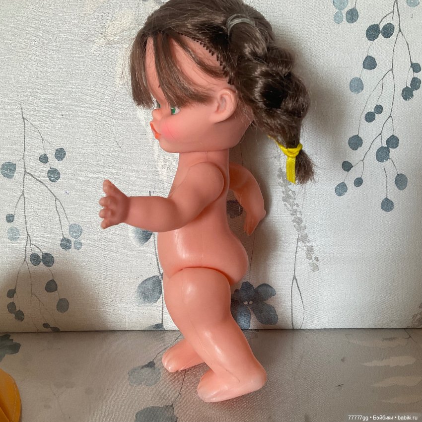 Карина Филимоновна и дождевик