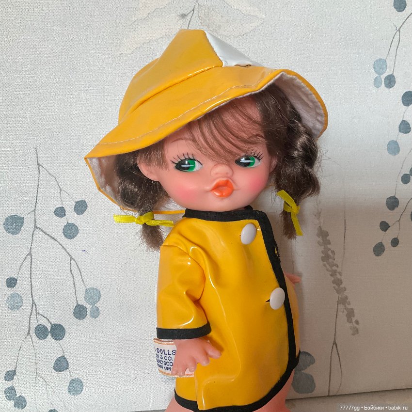 Карина Филимоновна и дождевик (фото 5)