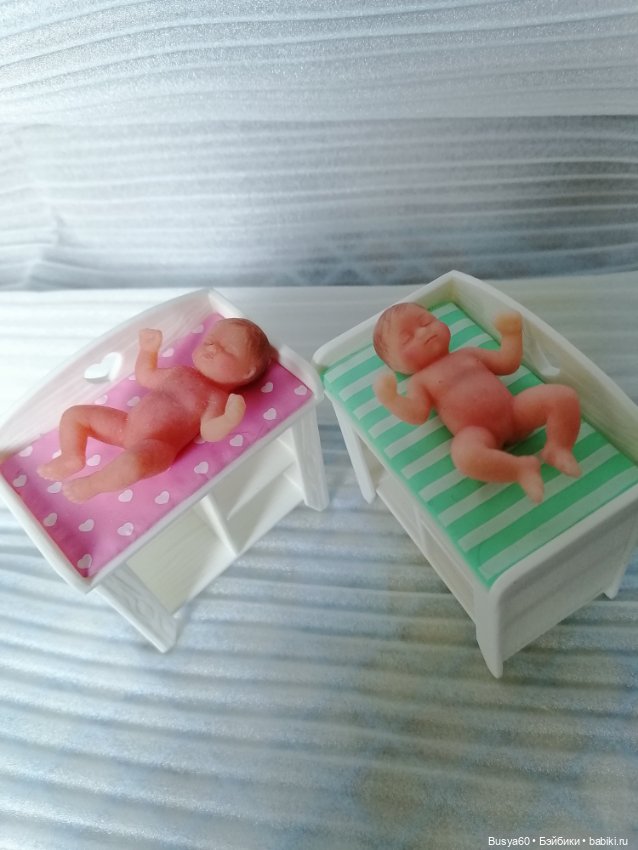 Продам пупсов из шаров Zuru