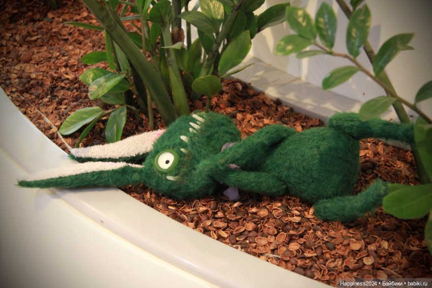 Зеленый заяц монстрик — Авторские игрушки (фото 3)