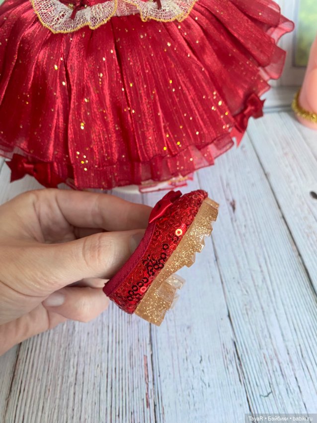 Полный аутфит с аксами от рождественской Руби Ред (фото 4)