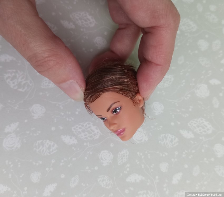 Продам голову Виктории Лукс петит (фото 4)