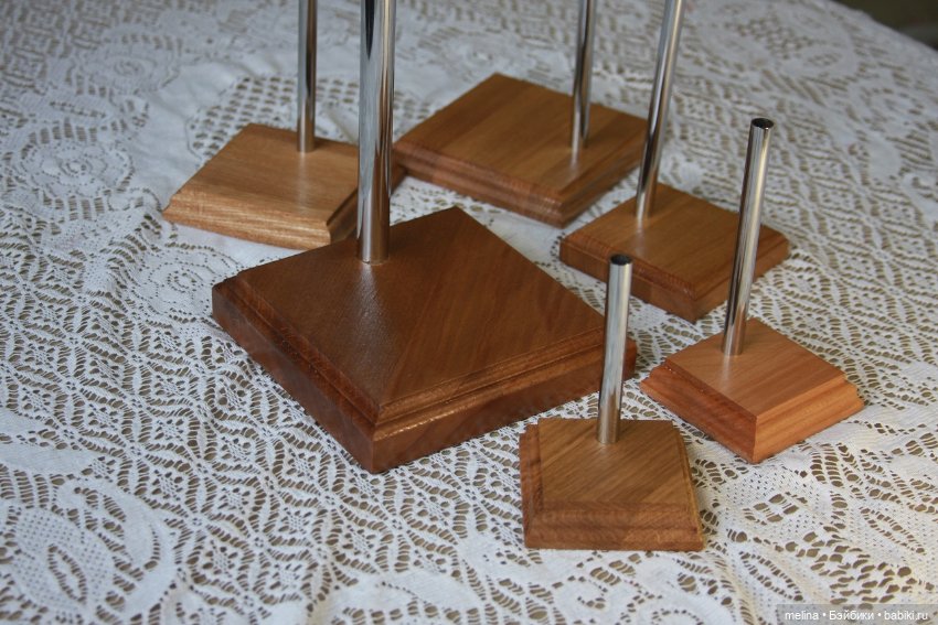 Остатки!!! Квадратные стенды из массива бука и ясеня (фото 3)