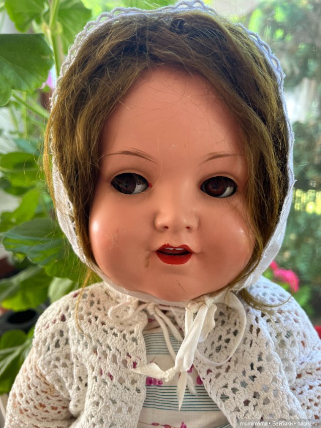 Очаровательная флиртушка KÖNIG & WERNICKE 777 со швейной машинкой рост 54 см (фото 7)