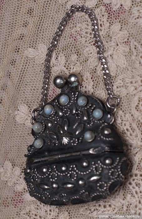 Старинная кукольная сумочка