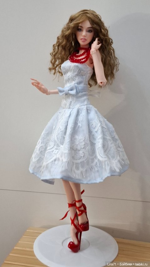 Нежнейшее платье на худеньких авторок