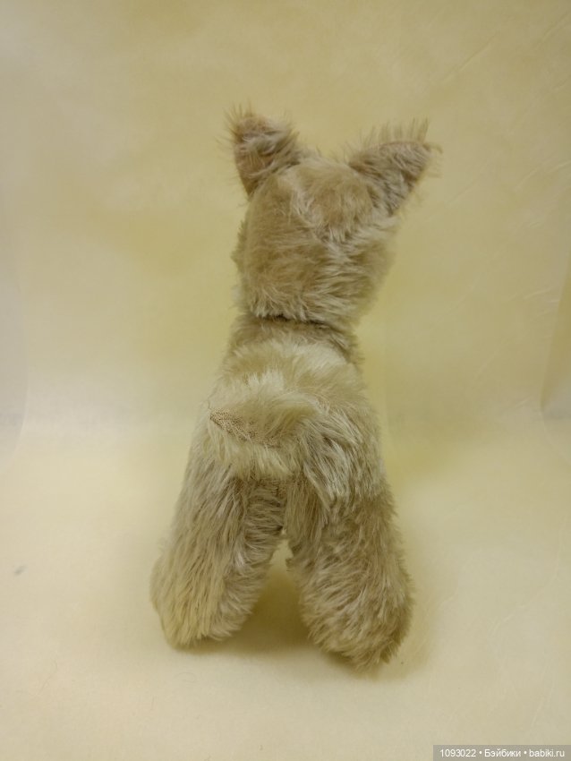 Забавный, винтажный щенок терьера (фото 6)