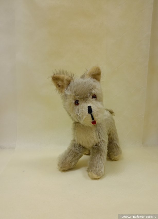 Забавный, винтажный щенок терьера (фото 3)