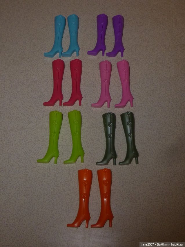 Лот обуви для Барби 1 - сапоги - 7 цветов - подходят Dynamite girls, куклам 12 дюймов (фото 2)