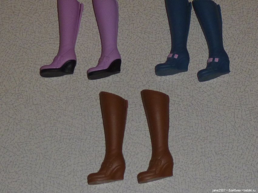 Лот редкой фирменной обуви для Барби и кукол 12 дюймов - Barbie Fashion Fever - сапоги 5 пар (фото 4)