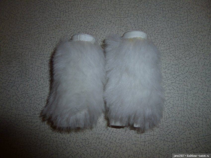 Сапожки с мехом из редкого аутфита Monsieur Z (Integrity toys) - подходят Dynamite girls, Barbie