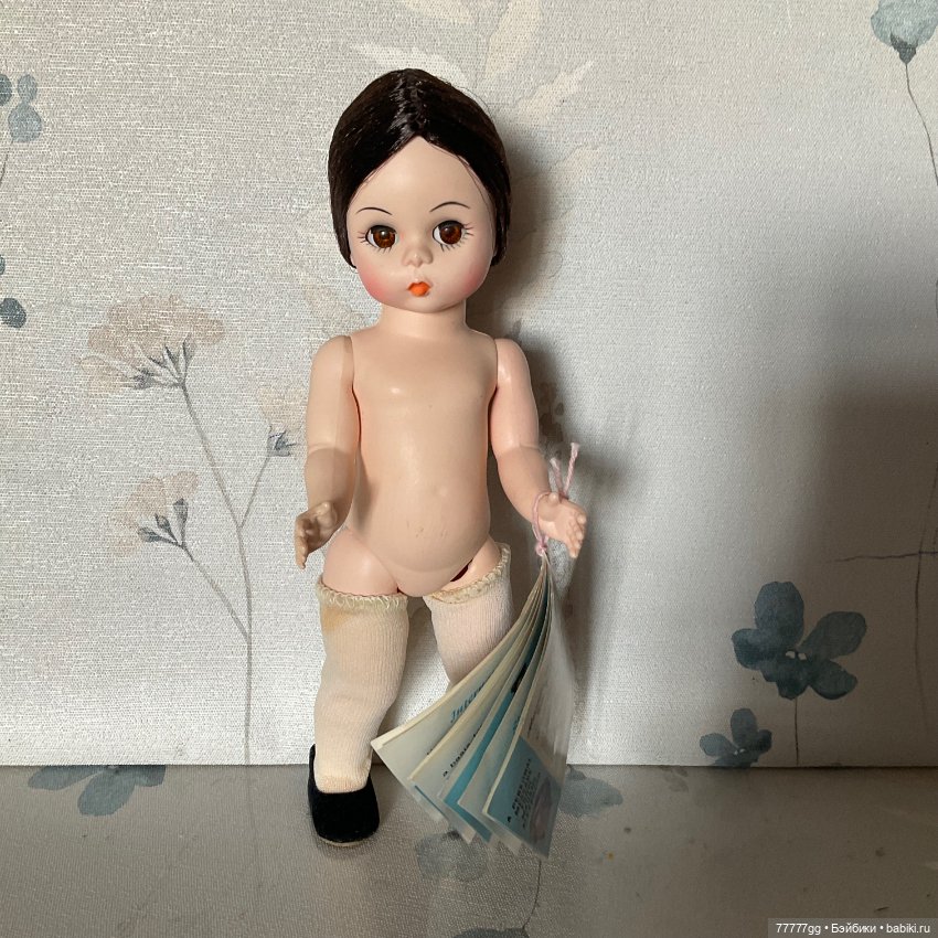 Серьезная румынка от мадам Александер (фото 5)