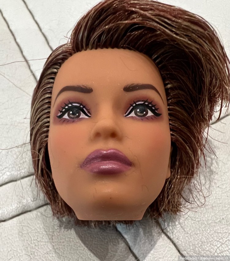 Голова Барби Лукс 22 Виктория (фото 5)