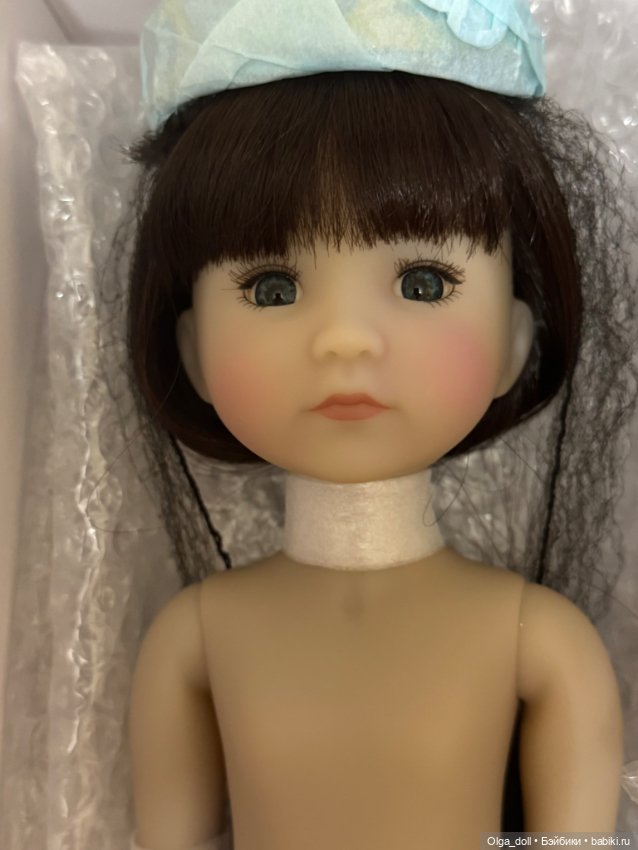 Лимитная Наоми от Ruby Red 37 см (фото 3)