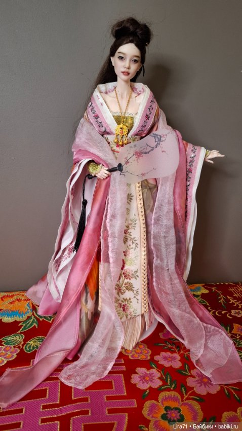 Шёлковое ханьфу для девочек 1/4