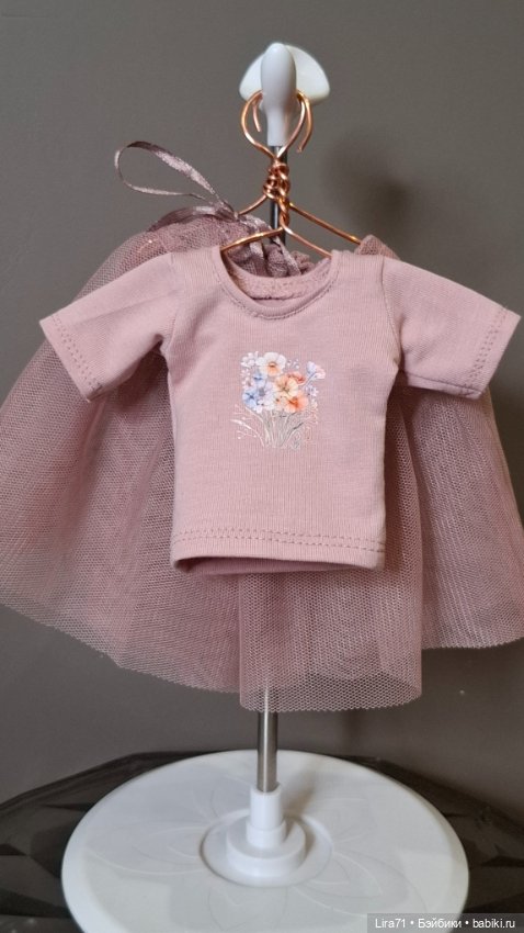 Футболка, юбка и трусики на девочек 1/4 (фото 3)