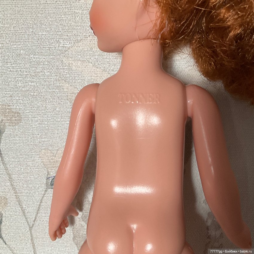 Деревенская девочка от Роберта Тоннера