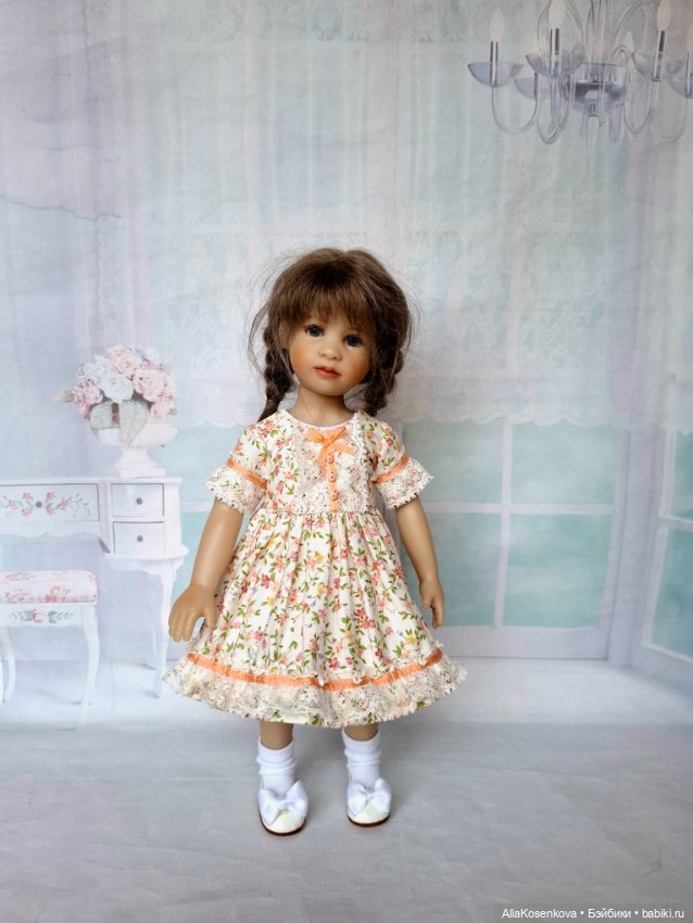 Платье для кукол Heidi Plusczok