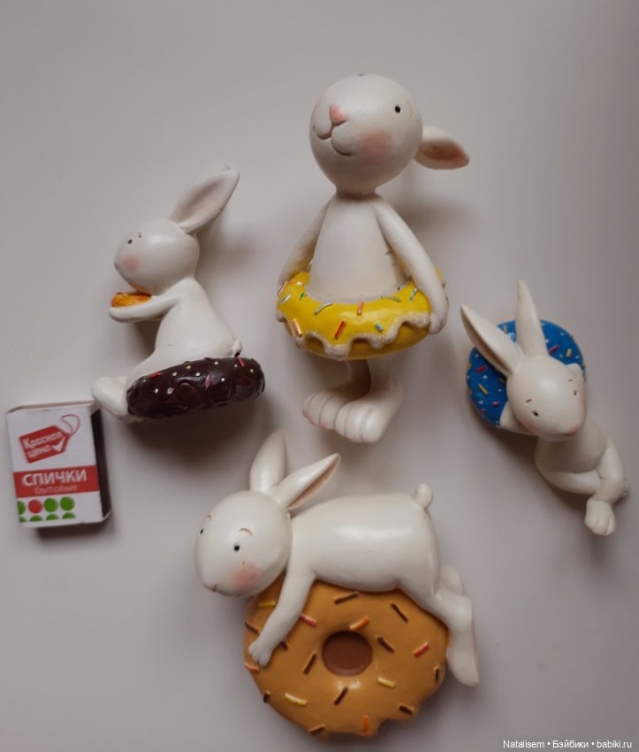 Статуэтки Repast Bunny "Кролики с пончиками"