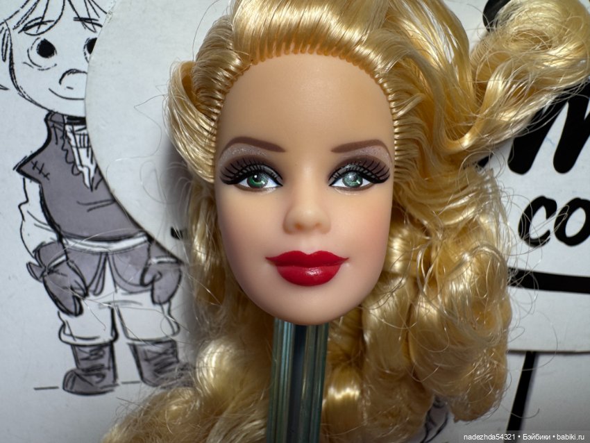 Голова Барби Праздничная 2012 год (фото 2)