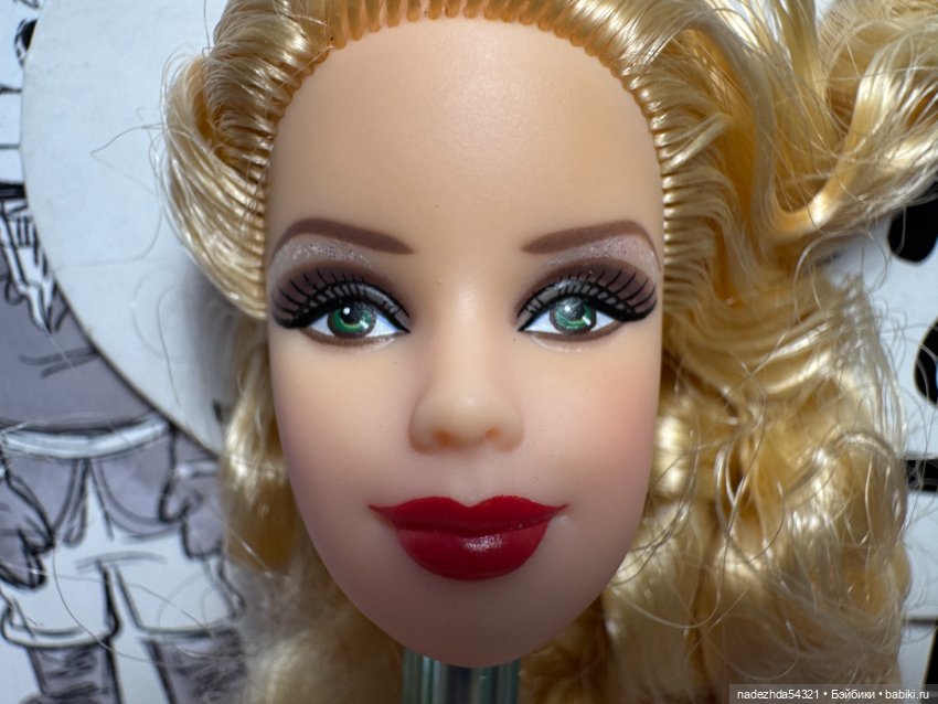 Голова Барби Праздничная 2012 год (фото 3)