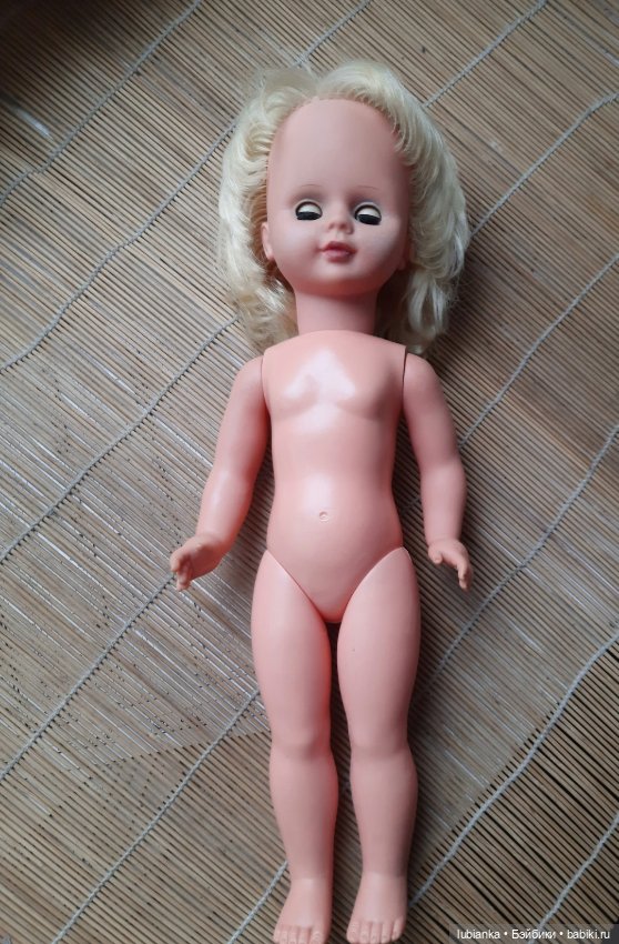 ГДРочка с нежно-бирюзоаыми глазами