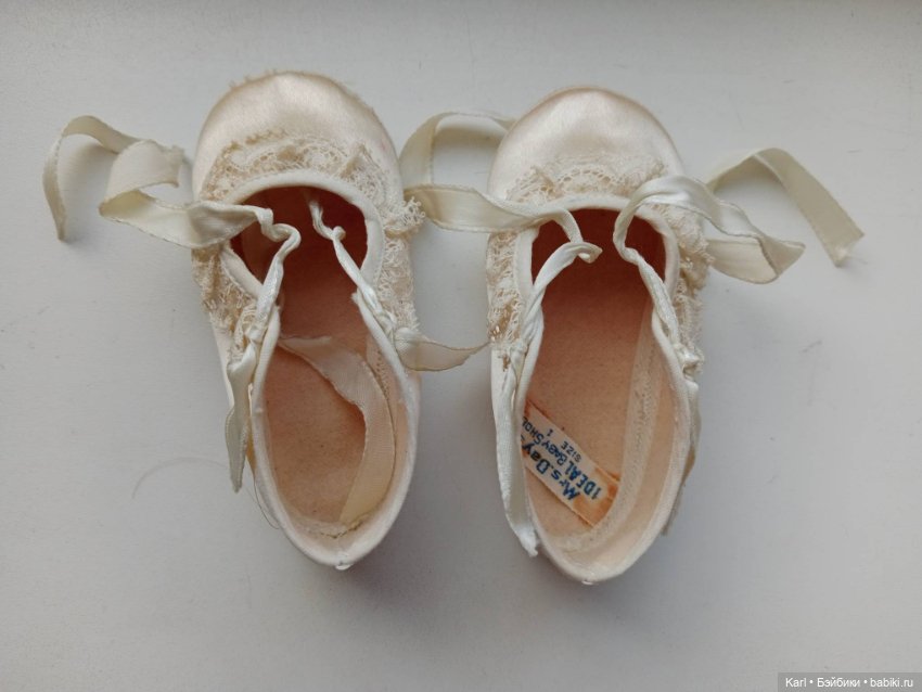 Антикварные туфли Mrs.Day's Ideal с оригинальными носками (фото 3)