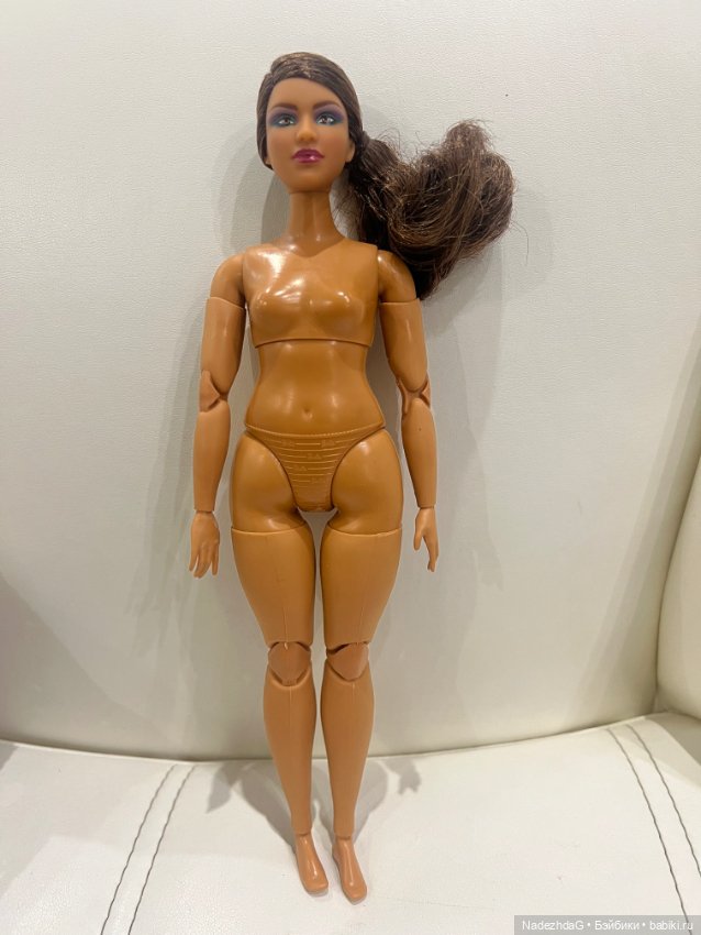 Barbie Looks 12 Фрида Нюд