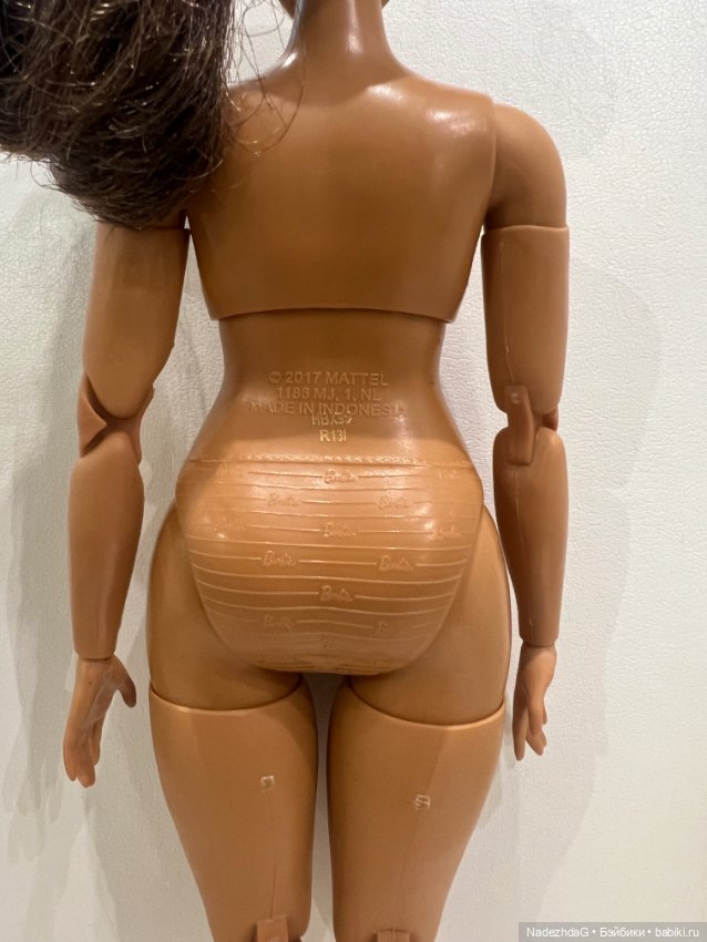 Barbie Looks 12 Фрида Нюд