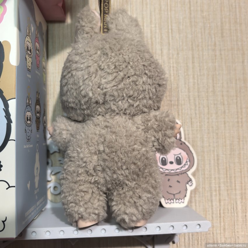 Labubu macaron sesame bean серенький (фото 4)