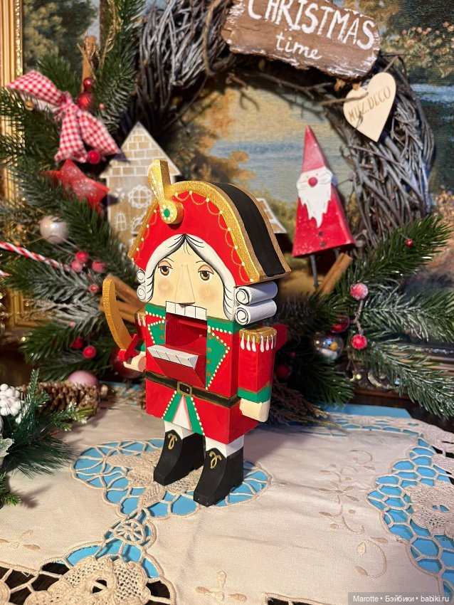 Щелкунчик для новогоднего антуража (фото 2)