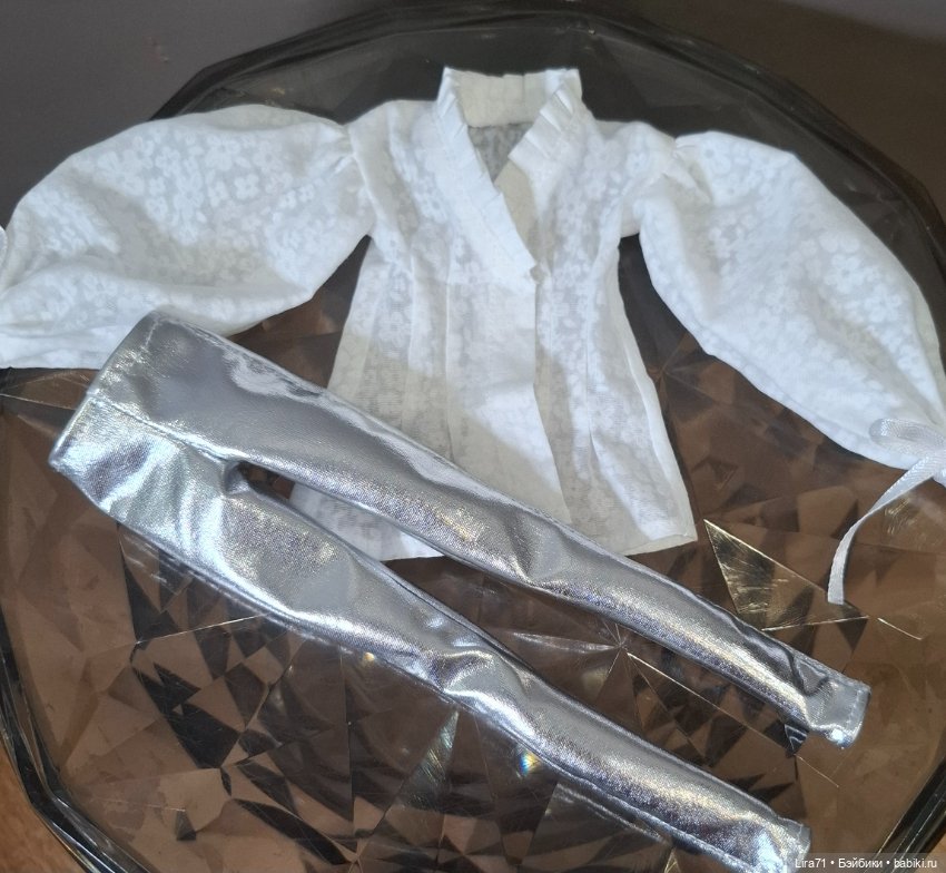 Блузка и лосины для девочек 1/4