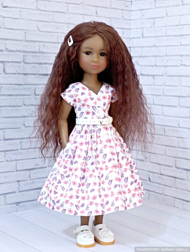 Платье для кукол Руби Ред 37 см (фото 2)