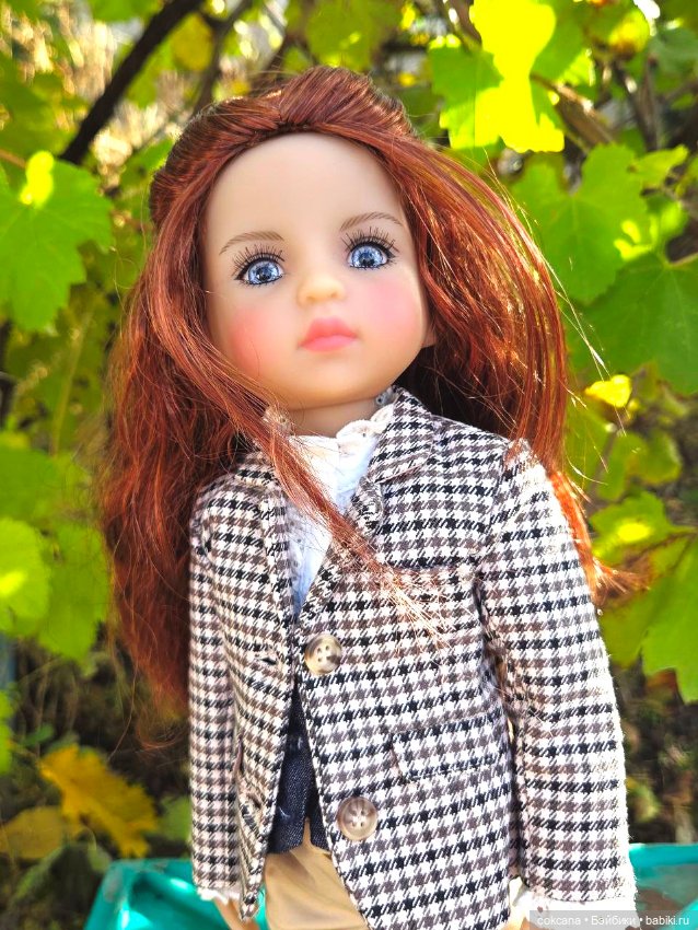 Пенелопа Руби Ред (Колибри, Франция) / Pénélope — Exclusive Ruby Red Doll, Franc (фото 6)