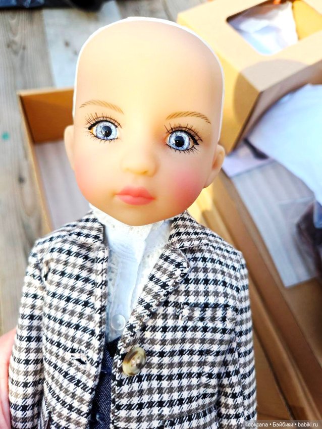 Пенелопа Руби Ред (Колибри, Франция) / Pénélope — Exclusive Ruby Red Doll, Franc (фото 3)