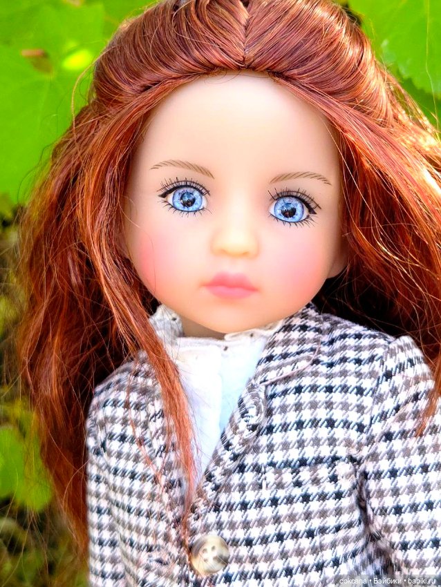 Пенелопа Руби Ред (Колибри, Франция) / Pénélope — Exclusive Ruby Red Doll, Franc (фото 4)