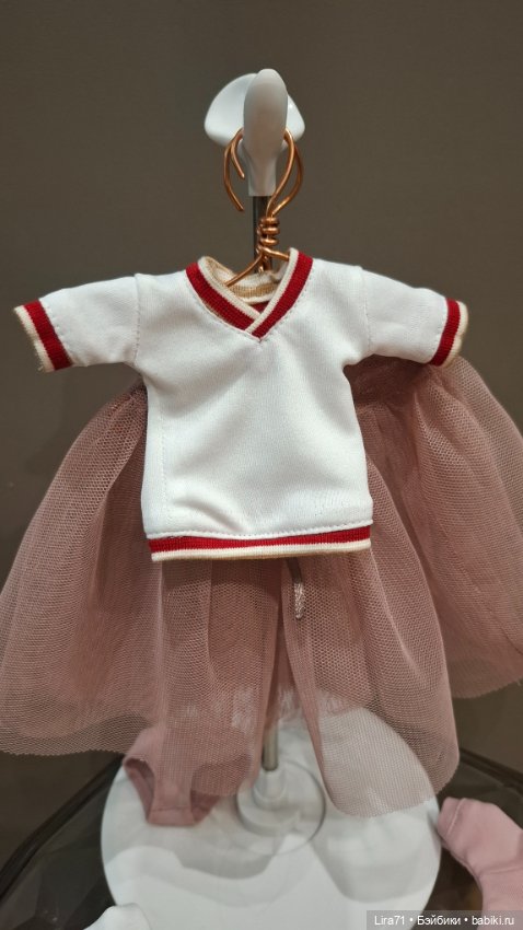 Футболка, юбка и трусики на девочек 1/4 (фото 10)